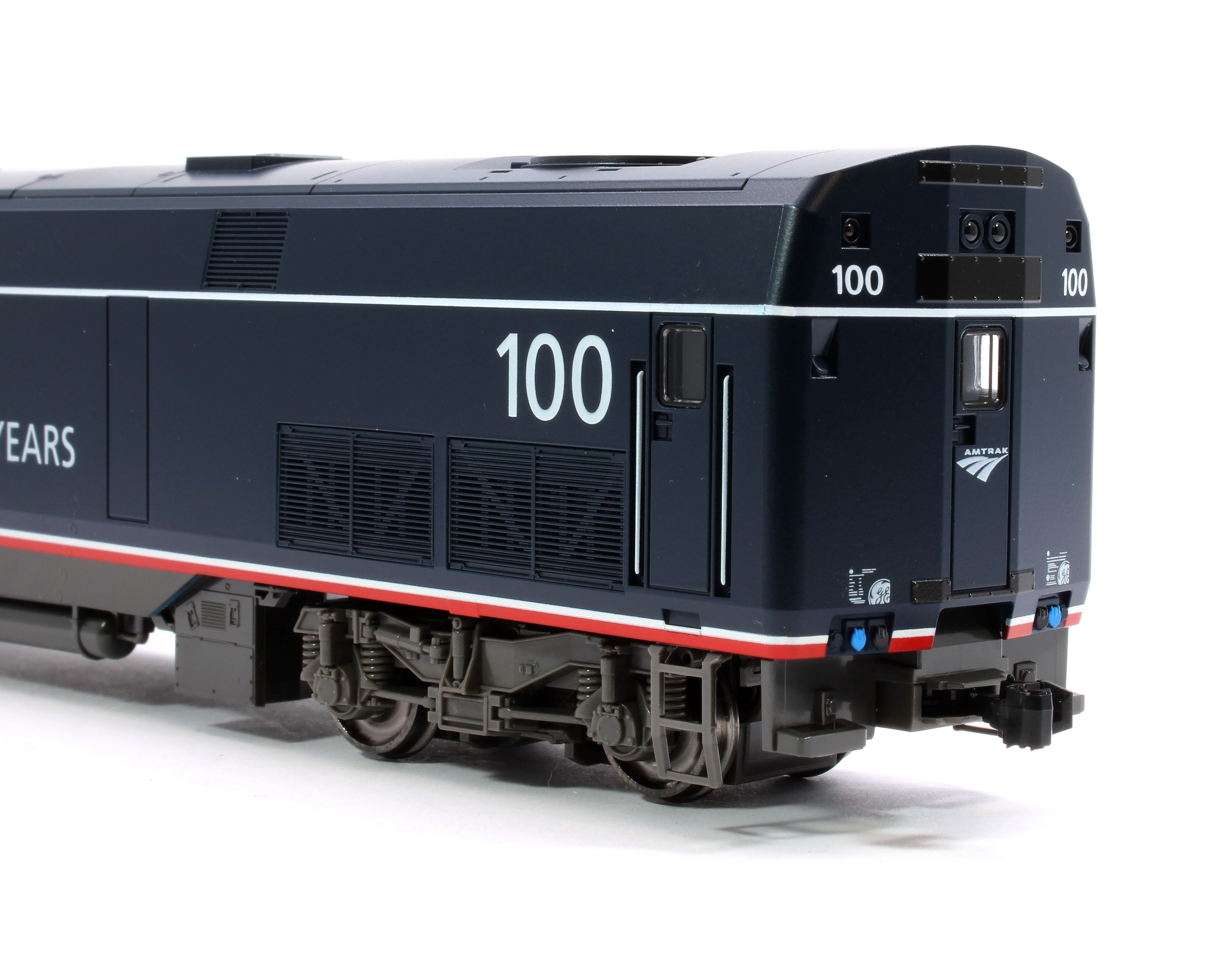P42 Genesis Amtrak 100 Anniversary Logo PhV - DCC-Sound - Image 7