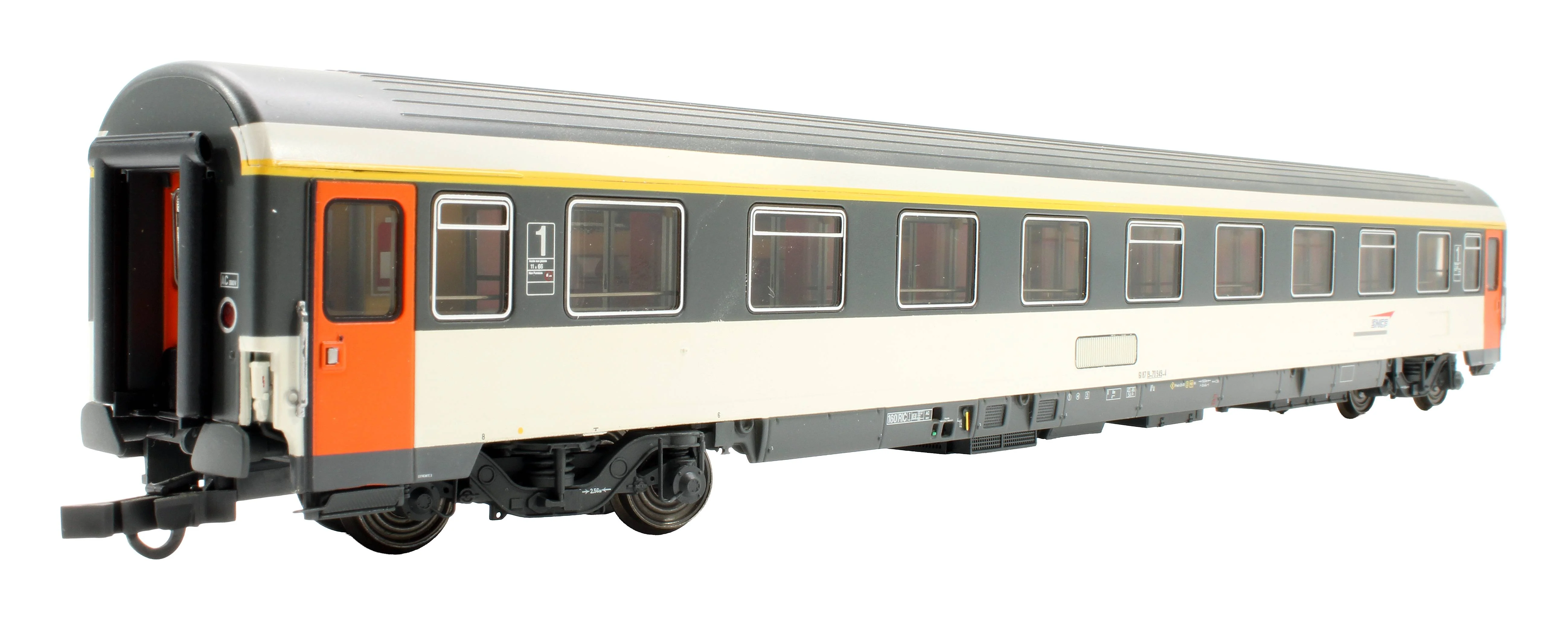 Pre-Owned 40357 SNCF 1st Class Coach '61 87 19-70 949-4'