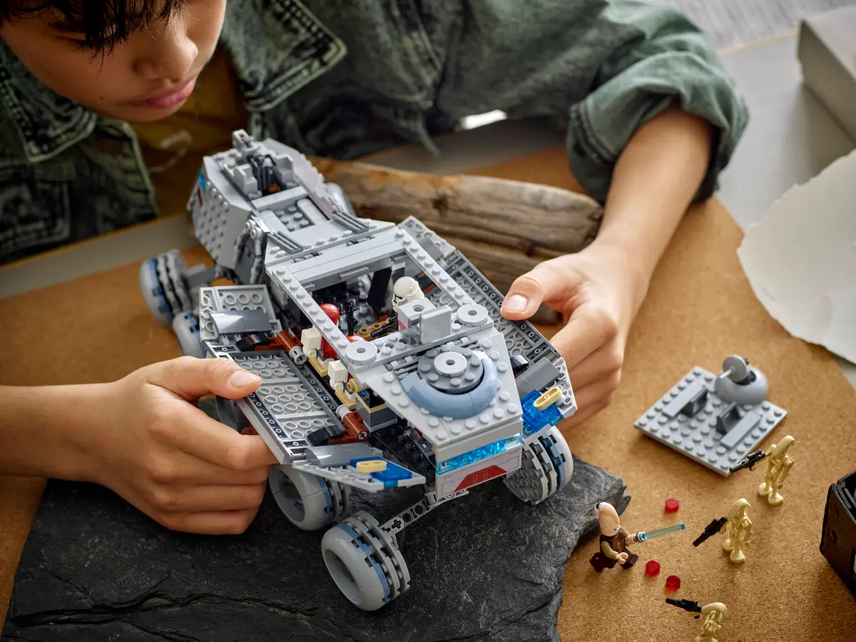 Lego Star Wars Republic Juggernaut - 75413 - Image 11