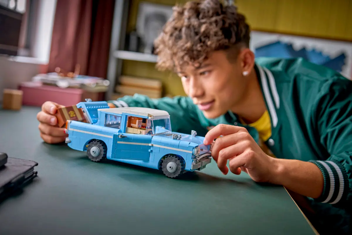 Lego Harry Potter™ Enchanted Flying Ford Anglia™ - 76470 - Image 7
