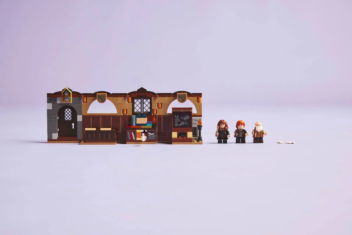 Lego Harry Potter Hogwarts Castle Charms Class - 76442 - Image 11