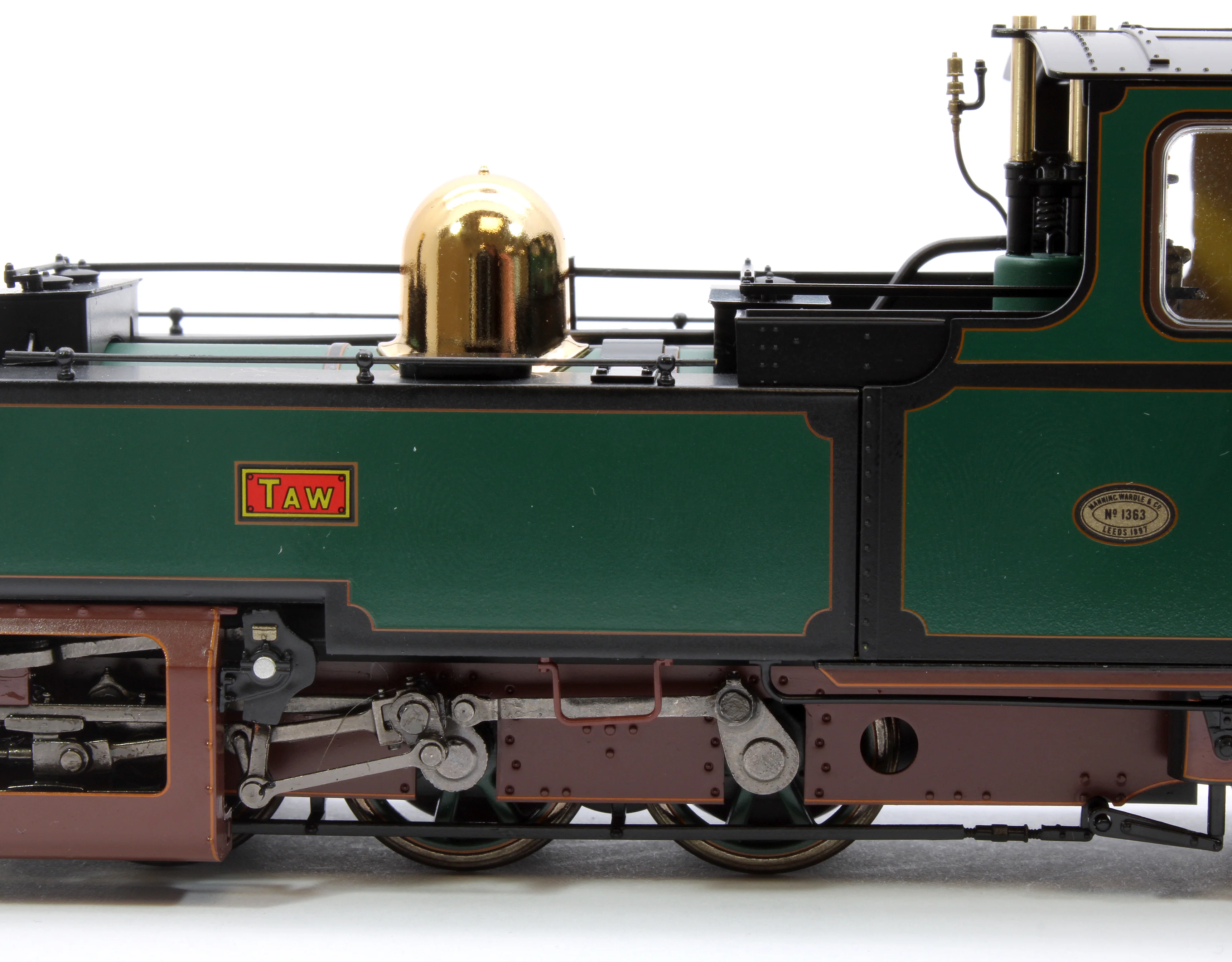 LHT-7NS-003S Lynton & Barnstaple Manning Wardle 2-6-2 TAW Lynton & Barnstaple Livery 1913-1924 (Late Cab) DCC Sound - Image 7