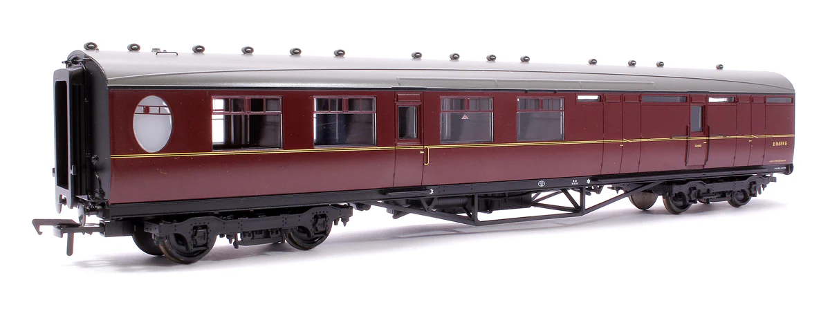 LNER Thompson Brake Second Corridor BR Maroon No. E16859E - Image 3