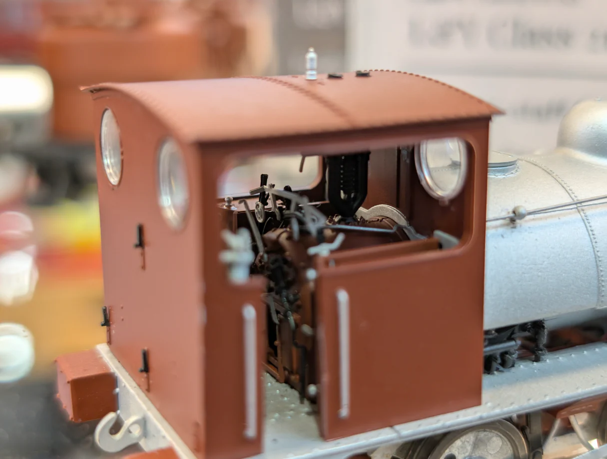 C1025S LYR 'Pug' 0-4-0ST 51234 BR Black Early Emblems Steam Locomotive - DCC Sound - Image 6