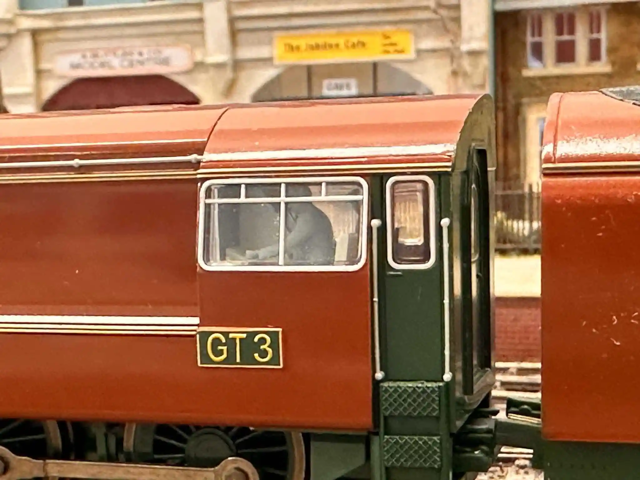11290-076 OO Gauge Loco Specific Crew British Rail GT3 - Image 3