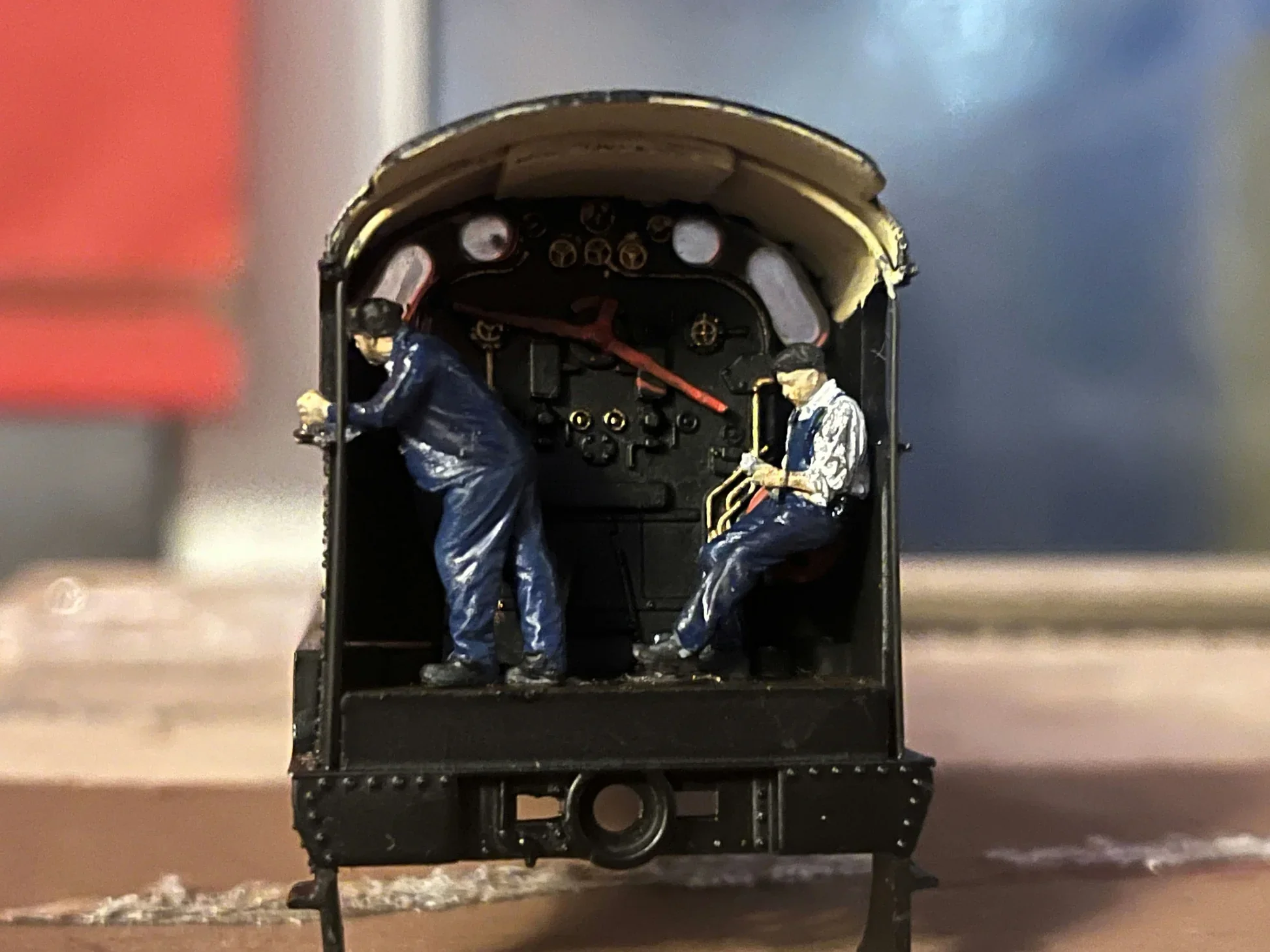 OO Gauge Loco Specific Crew - SECR N Class - Image 2