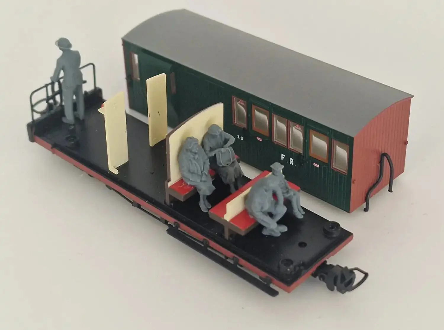 N Gauge Railway & Lineside - FR 1930’s Brake Passengers - Image 2