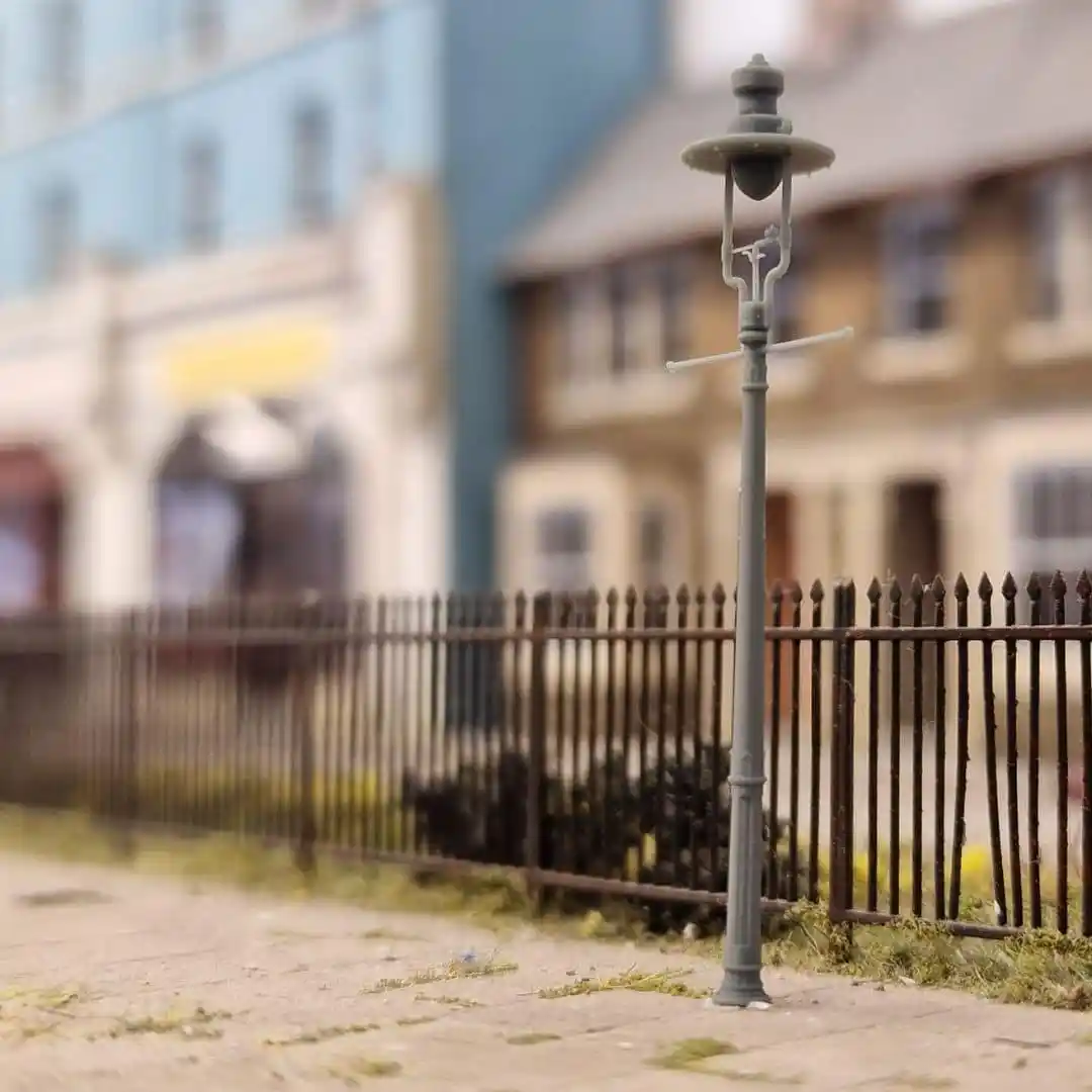 OO Gauge - Detailing - GWR No2 Octagonal Column Suggs Lamps x5 - Image 2