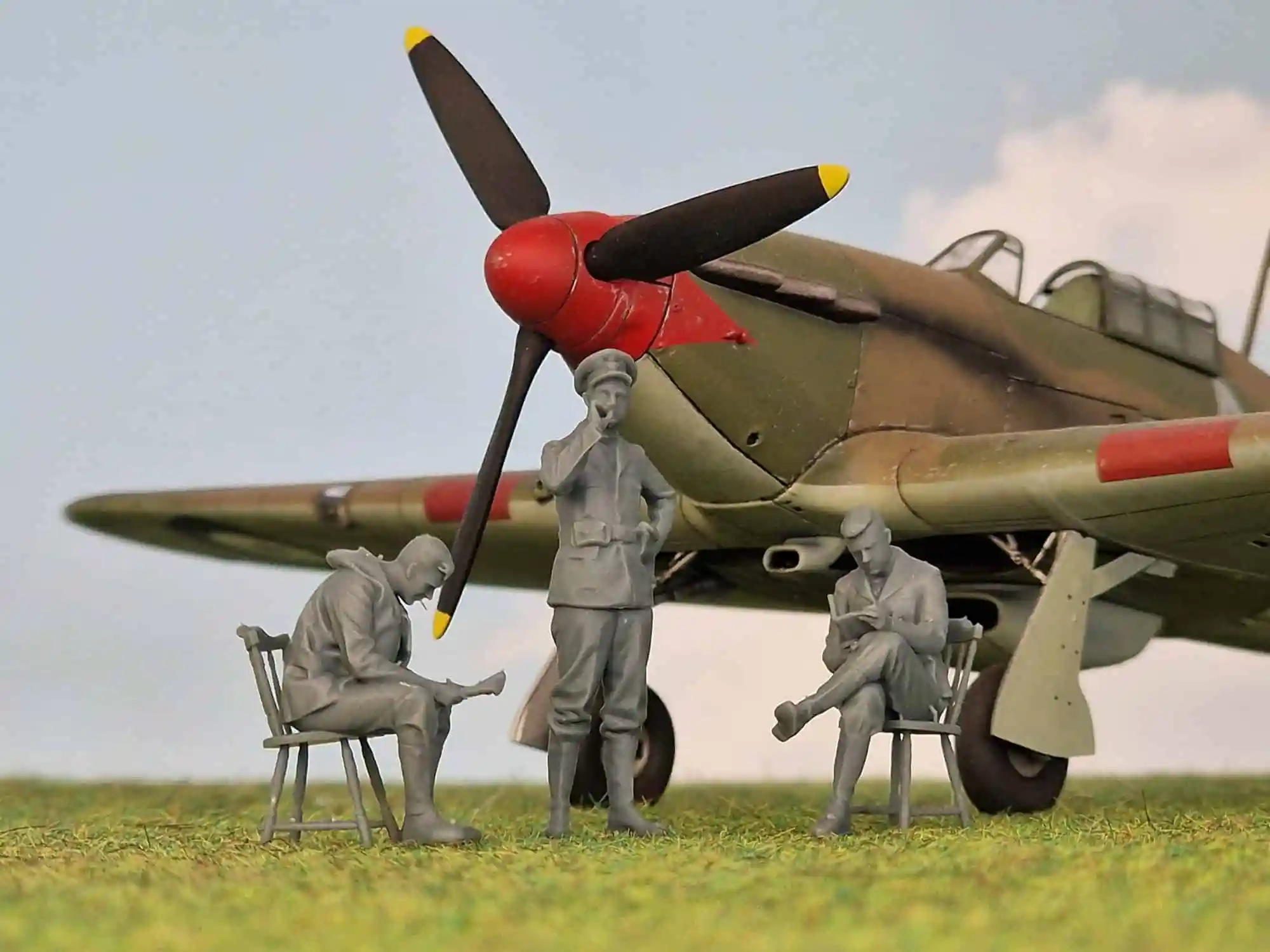1:72 Scale RAF Through the Ages - World War Two - RAF Dispersals scene 3 - Image 2