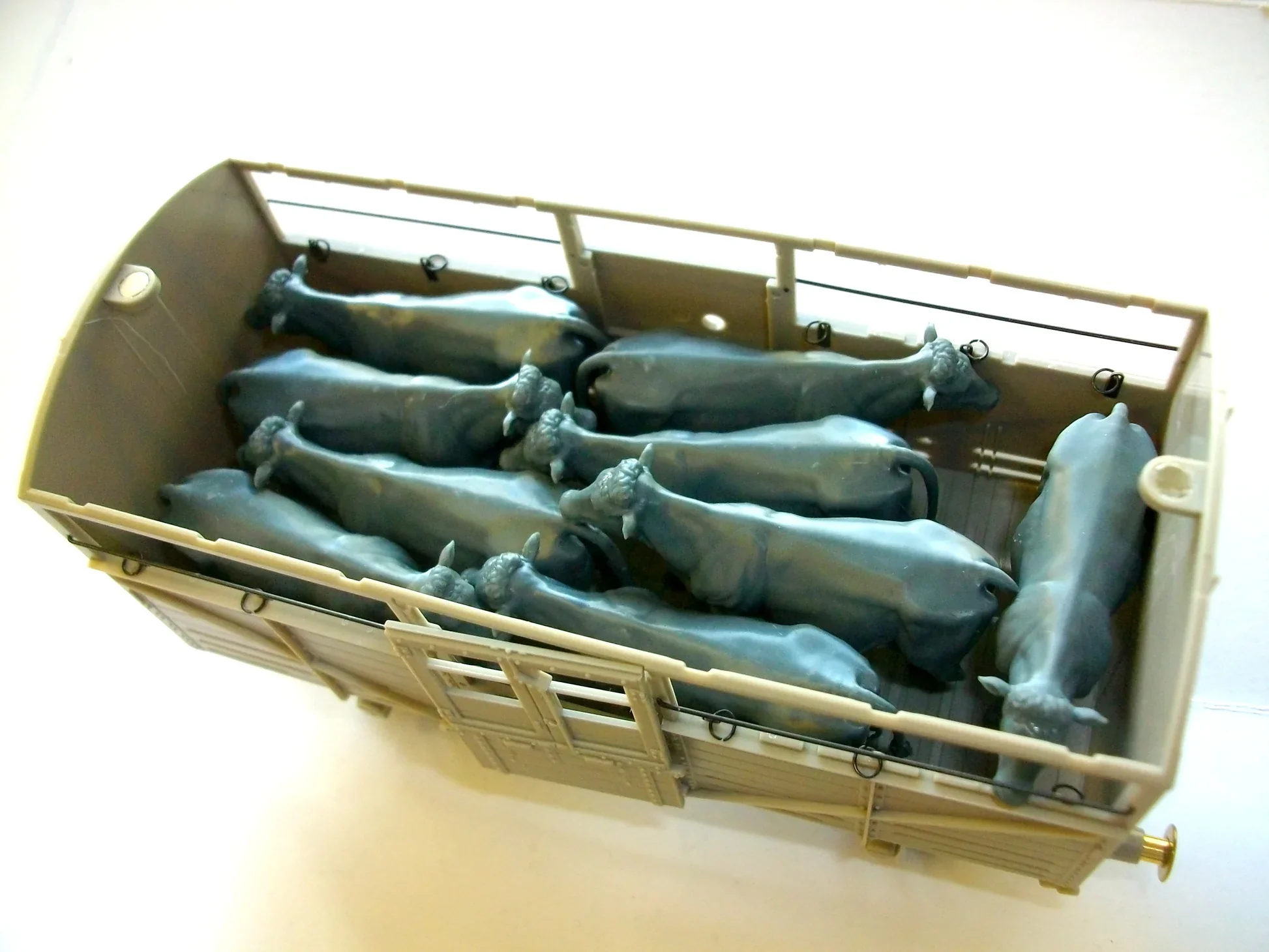 99011-043 O Gauge Farm Animals - Cattle Wagon Bundle - Image 2