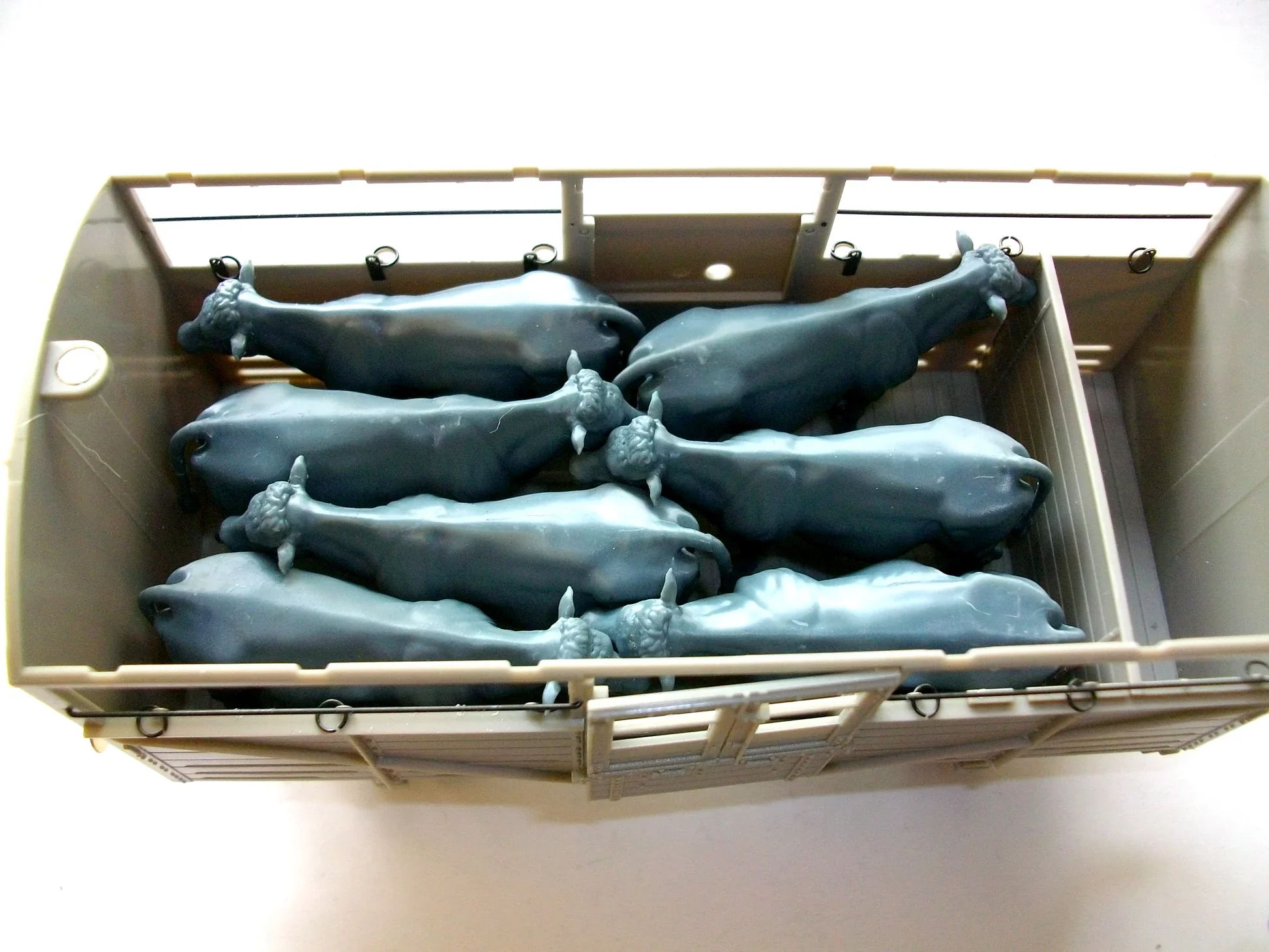99011-043 O Gauge Farm Animals - Cattle Wagon Bundle - Image 3