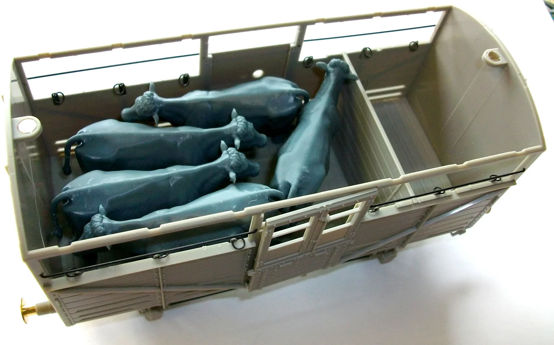 99011-043 O Gauge Farm Animals - Cattle Wagon Bundle - Image 4