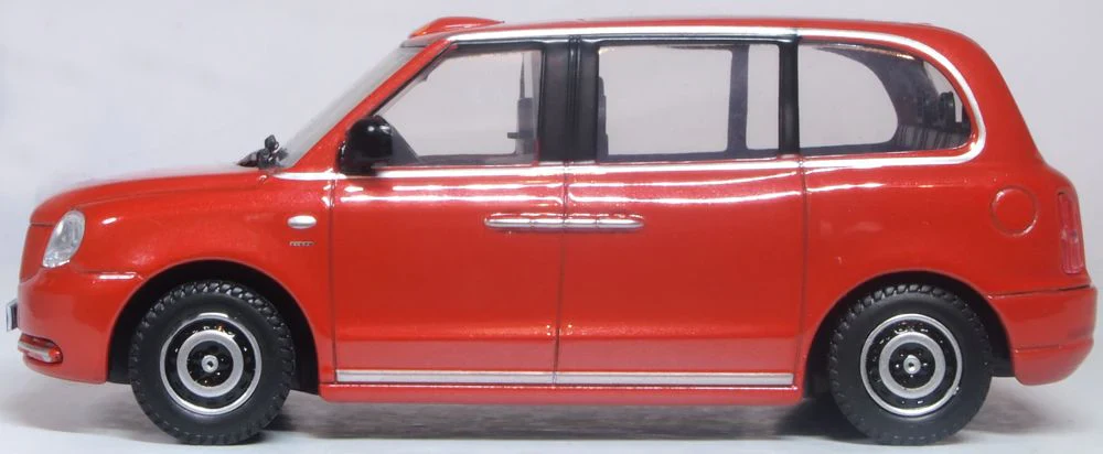 43TX5002 LEVC TX5 Taxi Tupelo Red - Image 3