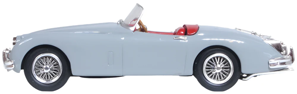43XK150010 Jaguar XK150 Roadster Mist Grey - Image 2