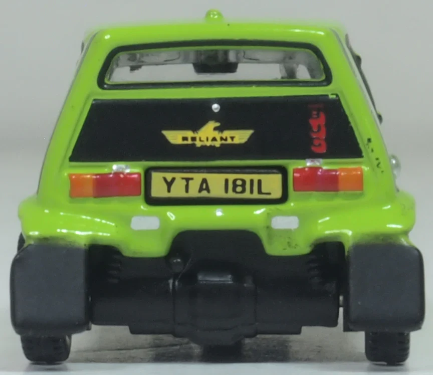 76BUG003 Bond Bug Lime Green - Image 5