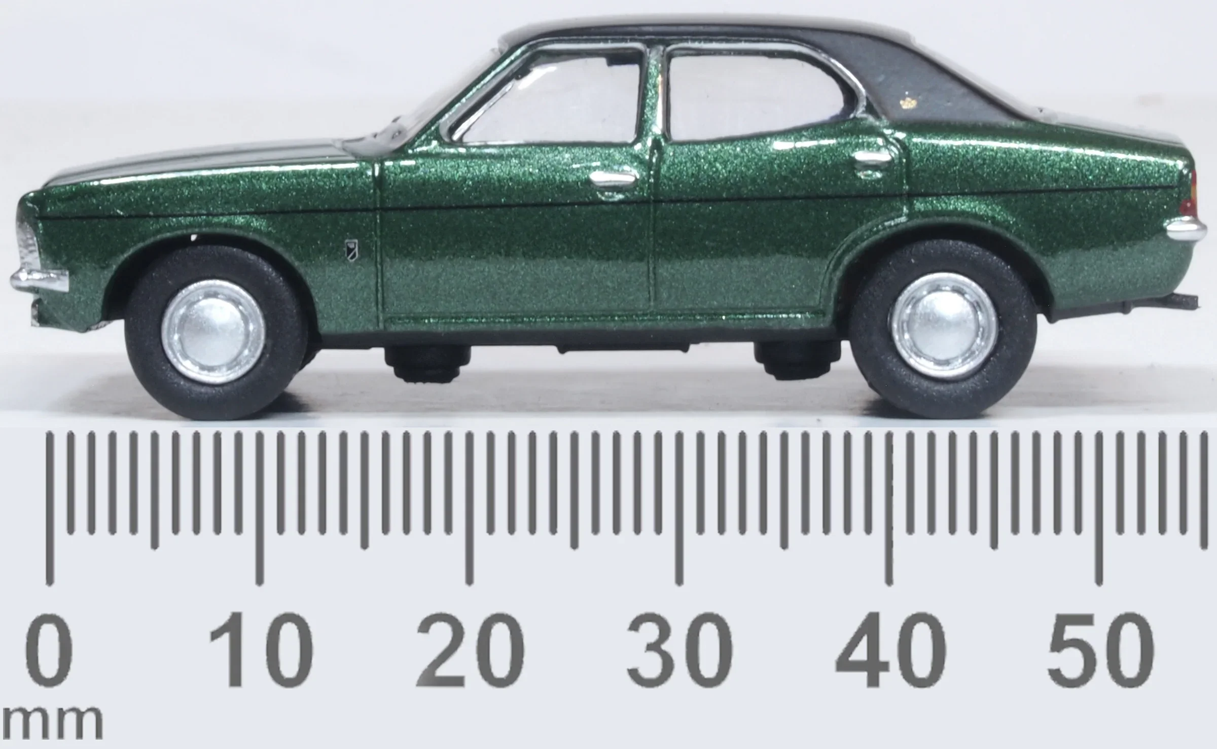Ford Cortina MkIII Evergreen - Image 6