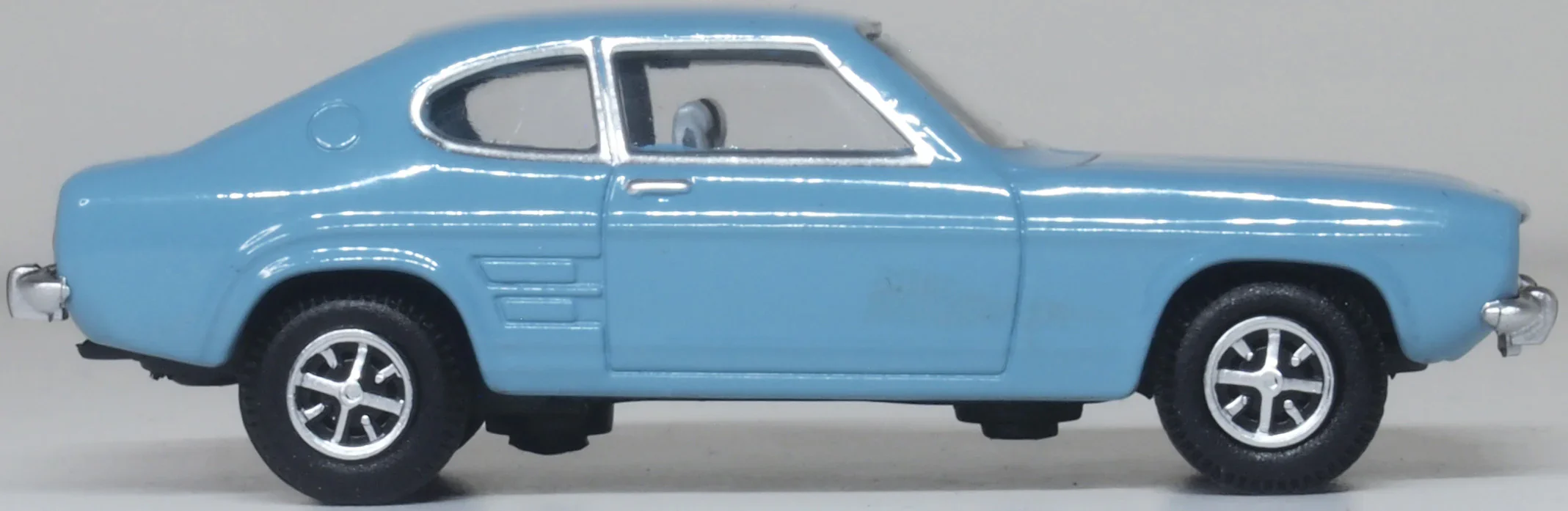 76CP005 Ford Capri Mk1 Light Blue/Nevilles Car Auf Wiedersehen Pet - Image 2