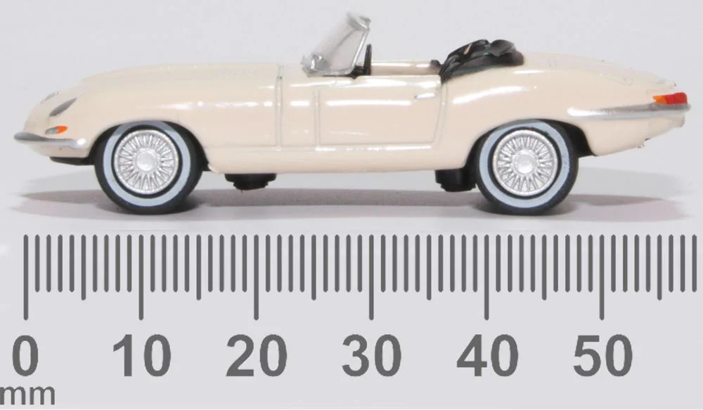 Jaguar E Type White - Image 6