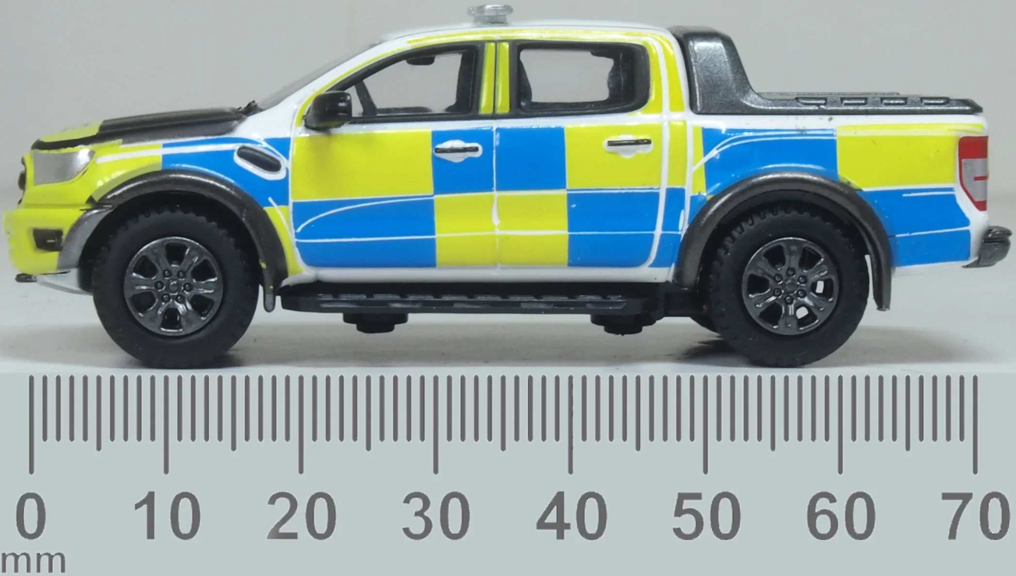 76FR006 Ford Ranger Raptor South Wales Police - Image 4