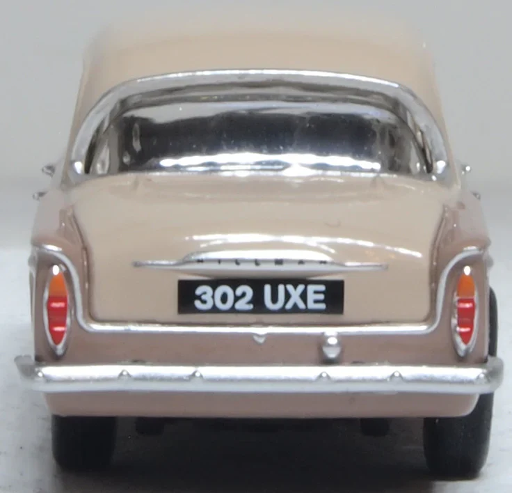 76HM001 Hillman Minx Series IIIA Caramel/Regency Beige - Image 5