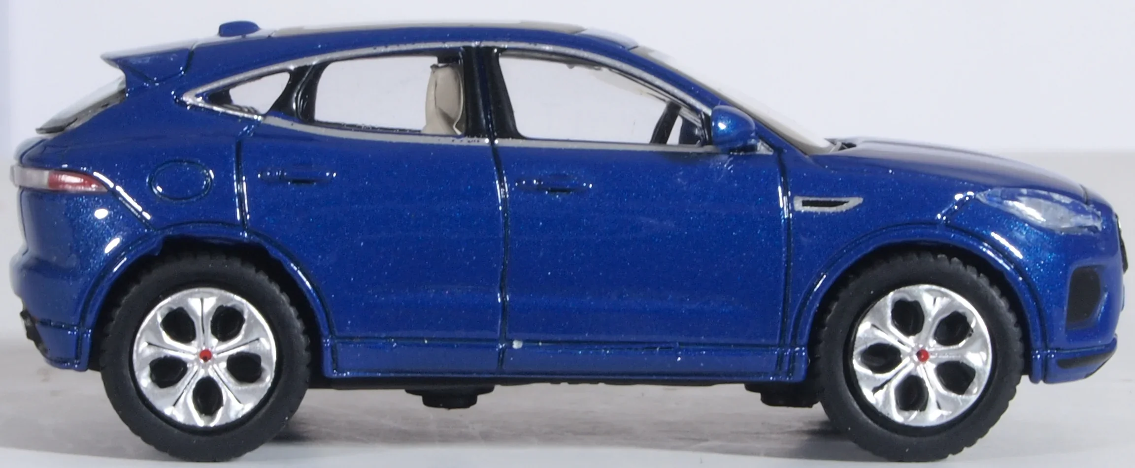 76JEP001 Jaguar E Pace Caesium Blue - Image 4