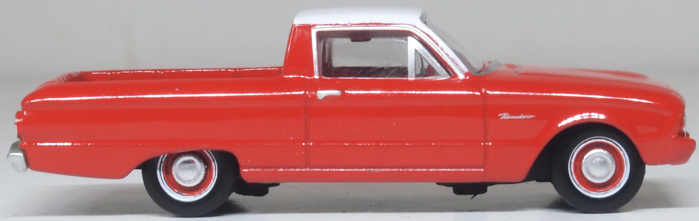87FA60001 1960 Ford Falcon Ranchero Monte Carlo Red/Corinthian White - Image 3
