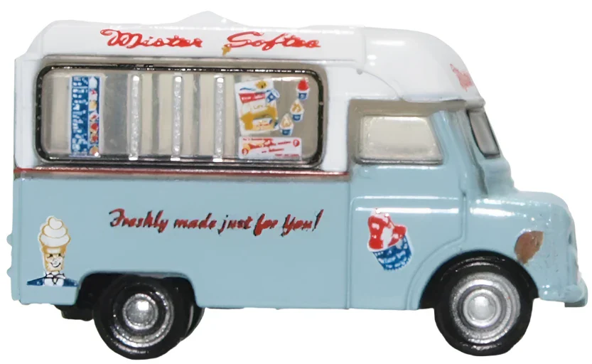Bedford CA Ice Cream Van Mr Softee - Image 3