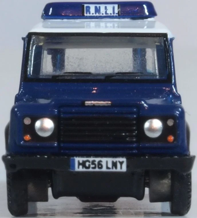 NDEF014 Land Rover Defender Station Wagon RNLI - Image 2