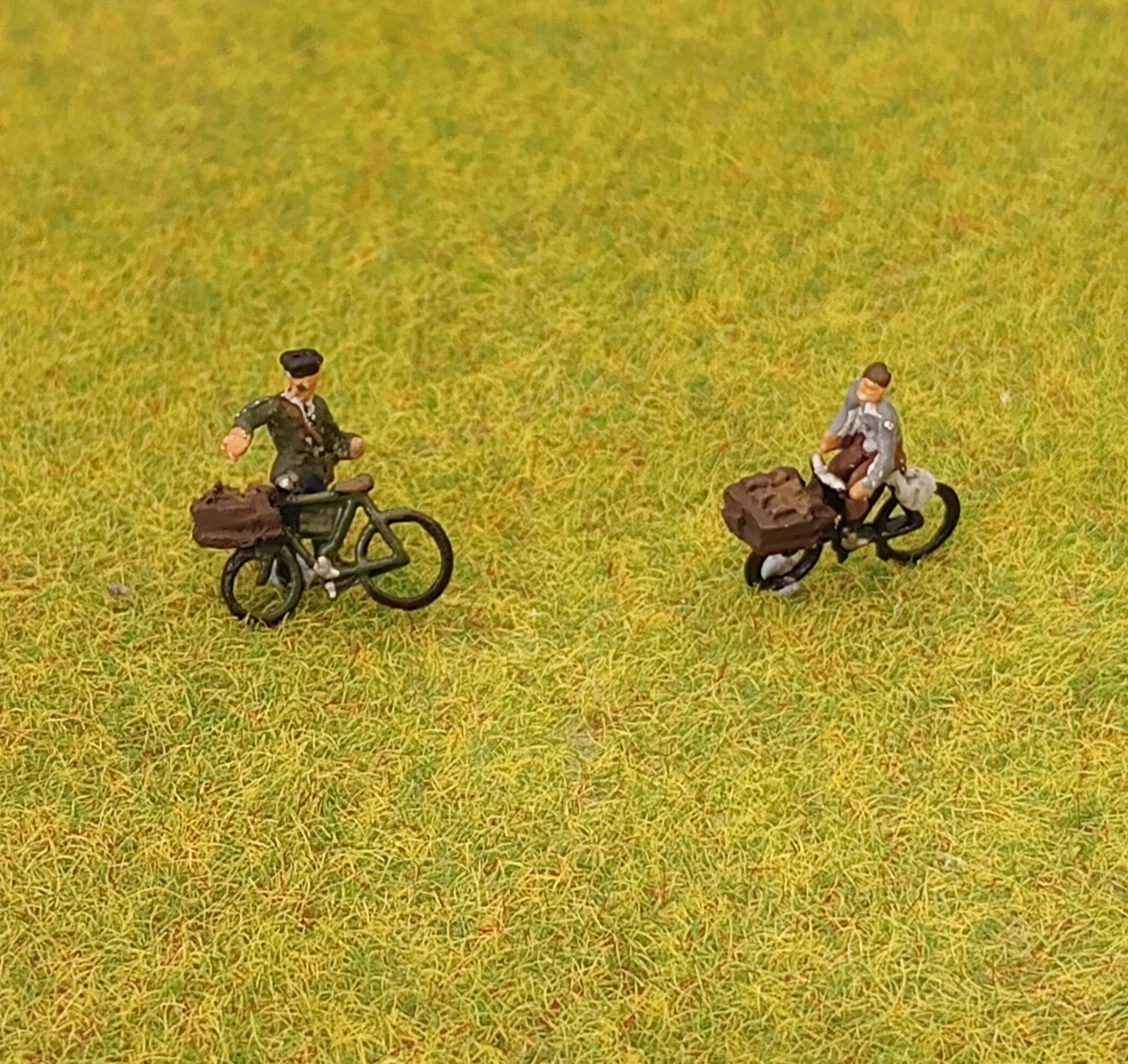 PDX96 N Gauge Period delivery bike & tradesmen