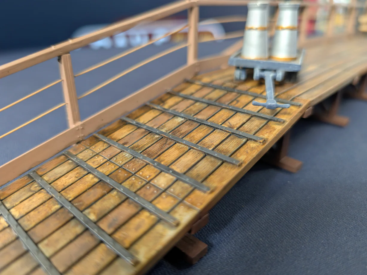 LK708 Wooden Platform Halt Model Kit - Image 8