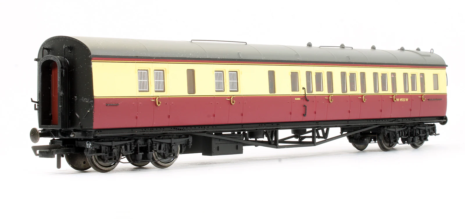 Pre-Owned R4685A BR Crimson & Cream Collett Corridor Brake 3rd (RH) Coach 'W4925W' - Image 2