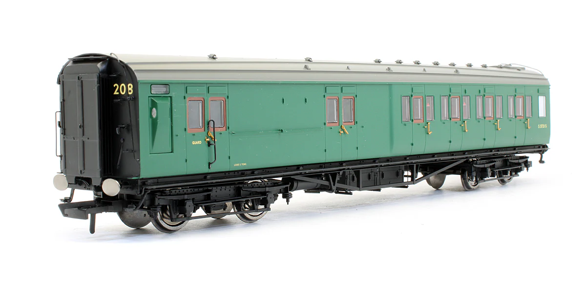 Pre-Owned BR Maunsell 4 Compartment Brake 3rd Class Coach 'S 3721 S' - Image 2