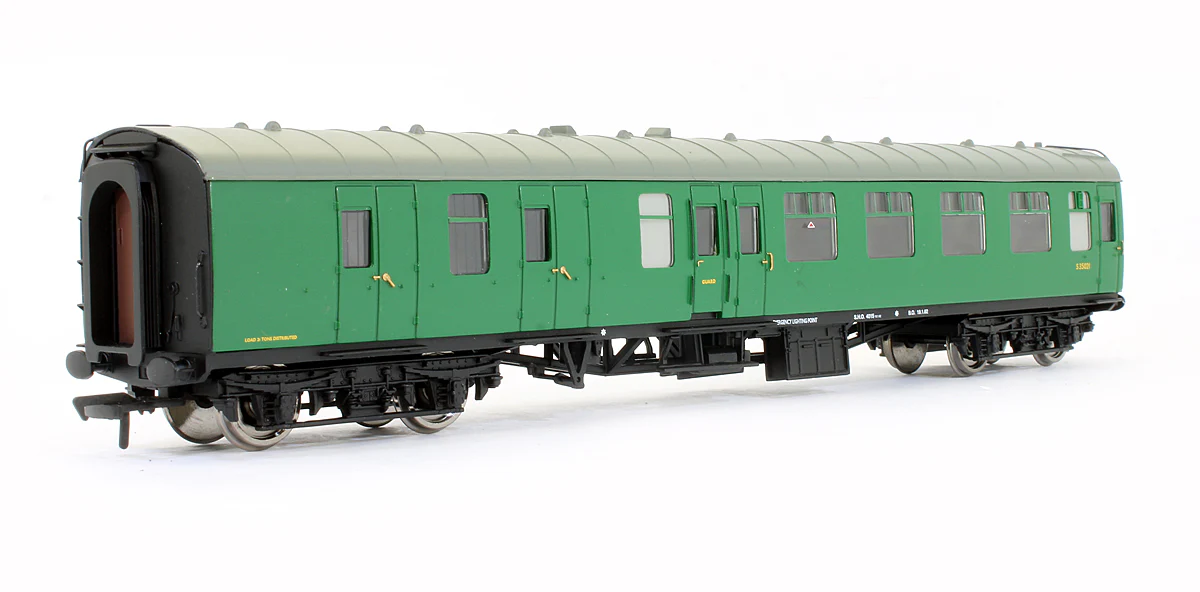 Pre-Owned BR MK1 Brake Second Corridor BSK Coach (SR) Green 'S35021' - Image 2