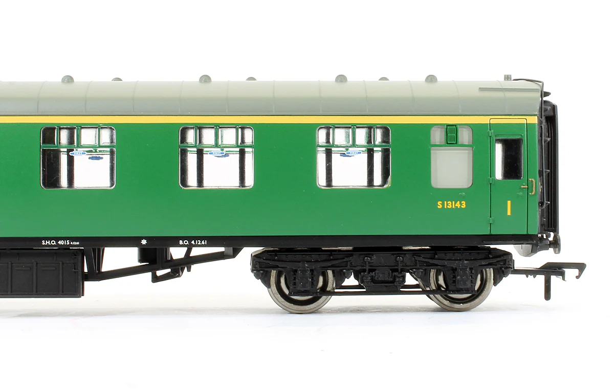 Pre-Owned 39-153 BR MK1 Corridor First FK Coach (SR) Green 'S13143' - Image 3