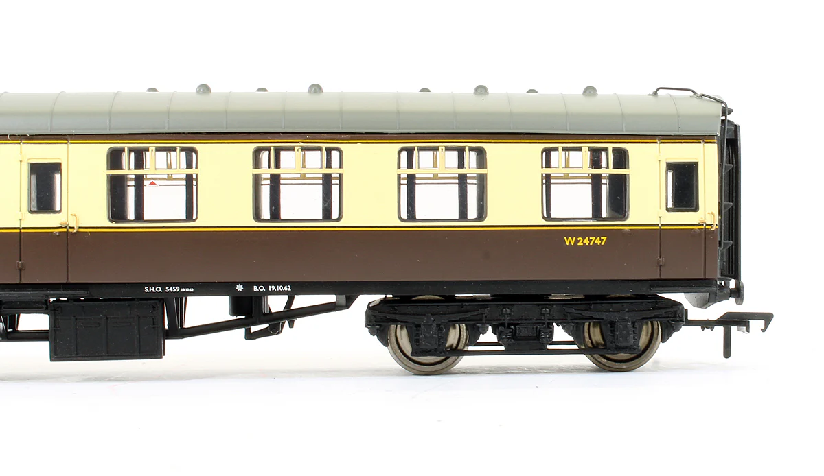 Pre-Owned BR MK1 Corridor SK Coach Chocolate & Cream 'W24747' - Image 3