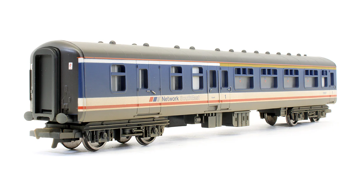 R4154 Pre-Owned BR MK2A 1st Class Brake Coach '17057' - Weathered - Image 2