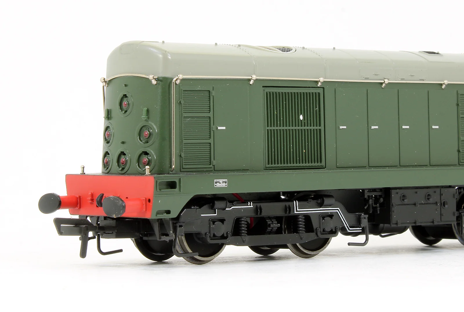 Pre-Owned Class 20 D8000 BR Green With Indicator Discs Diesel Locomotive - Image 3