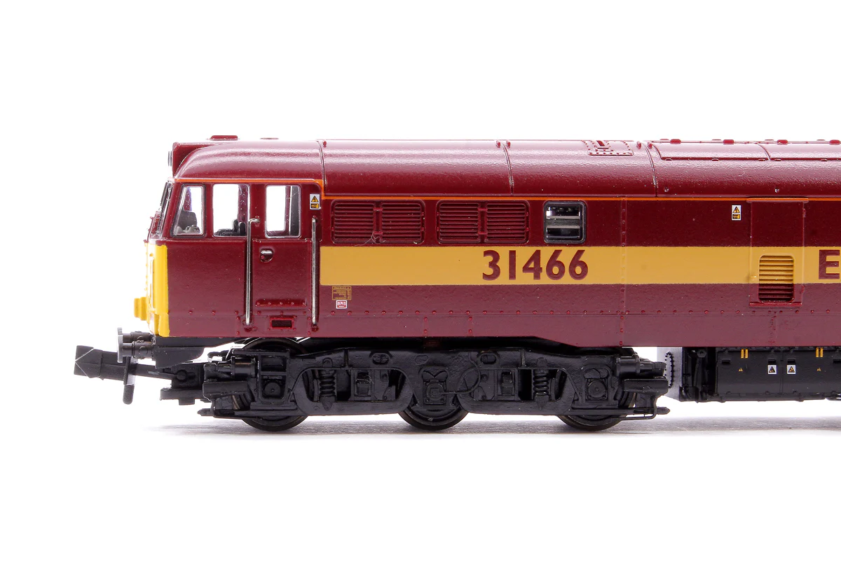 Pre-Owned 371-137SDSF Class 31/4 Refurbished 31466 EWS Diesel Locomotive (DCC Sound) Regional Exclusive - Image 6