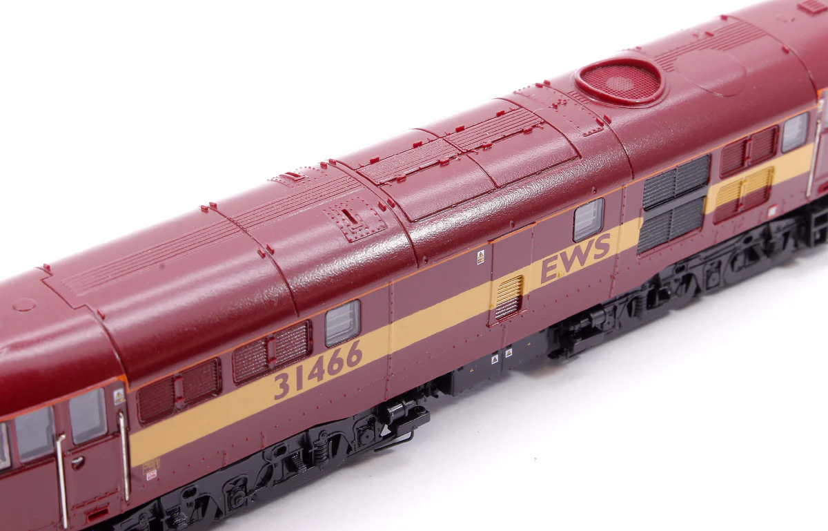 Pre-Owned 371-137SDSF Class 31/4 Refurbished 31466 EWS Diesel Locomotive (DCC Sound) Regional Exclusive - Image 8