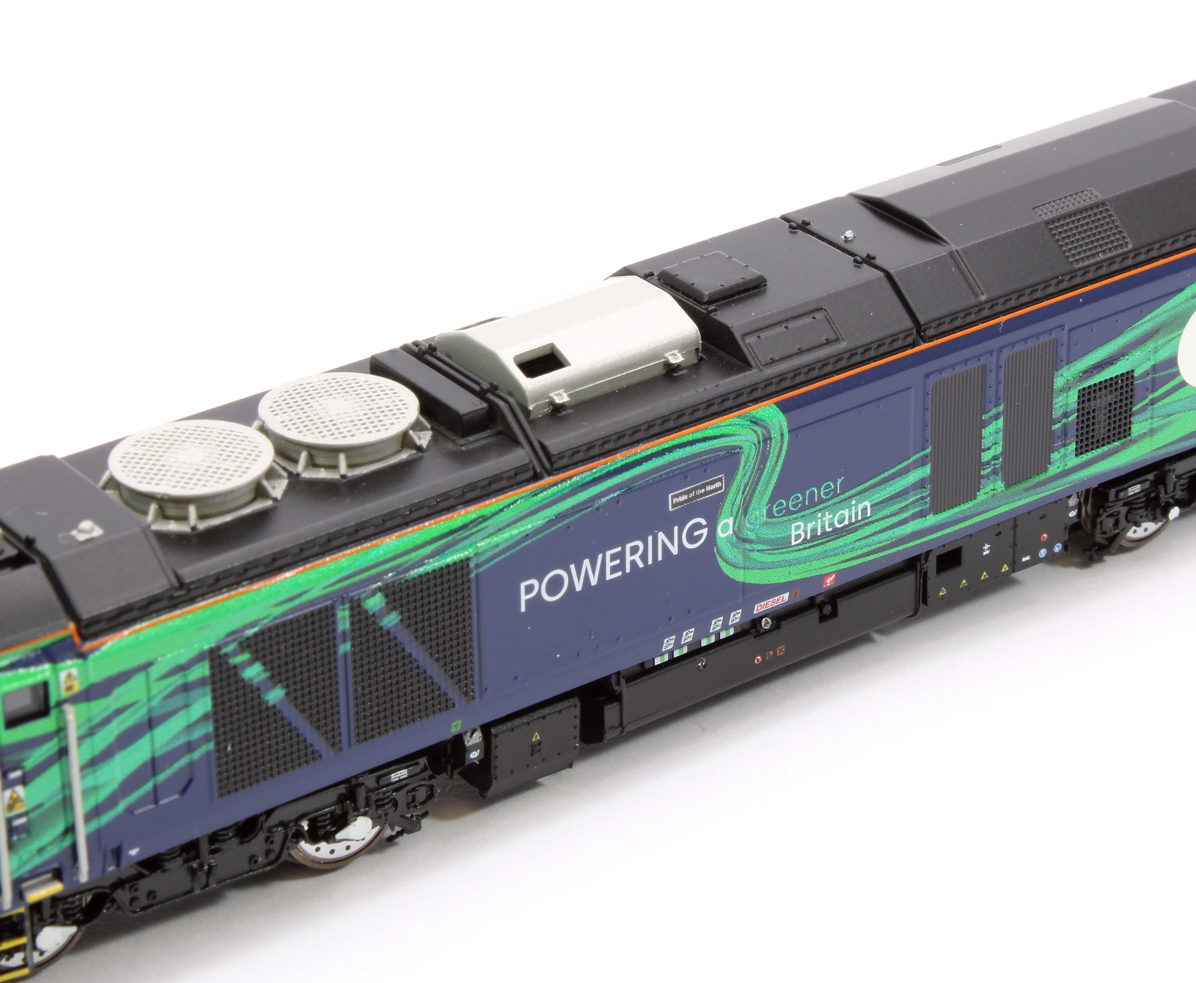 Pre-Owned 2D-022-016 Class 68 Pride of the North 68006 New DRS/NTS Green Diesel Locomotive - Image 11