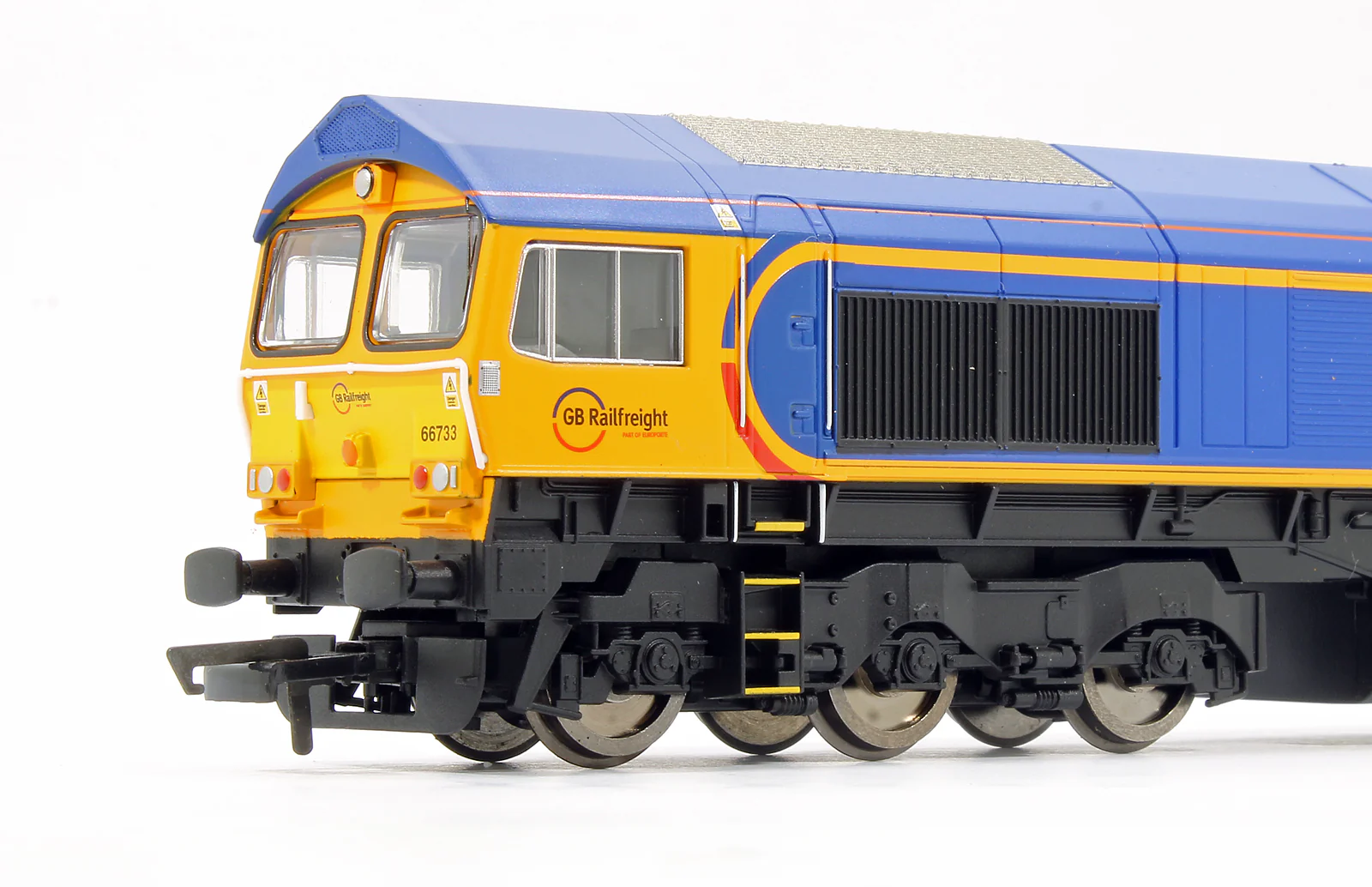 Pre-Owned R3916 GBRf Co-Co Class 66733 'Cambridge PSB' Diesel Locomotive - Image 3