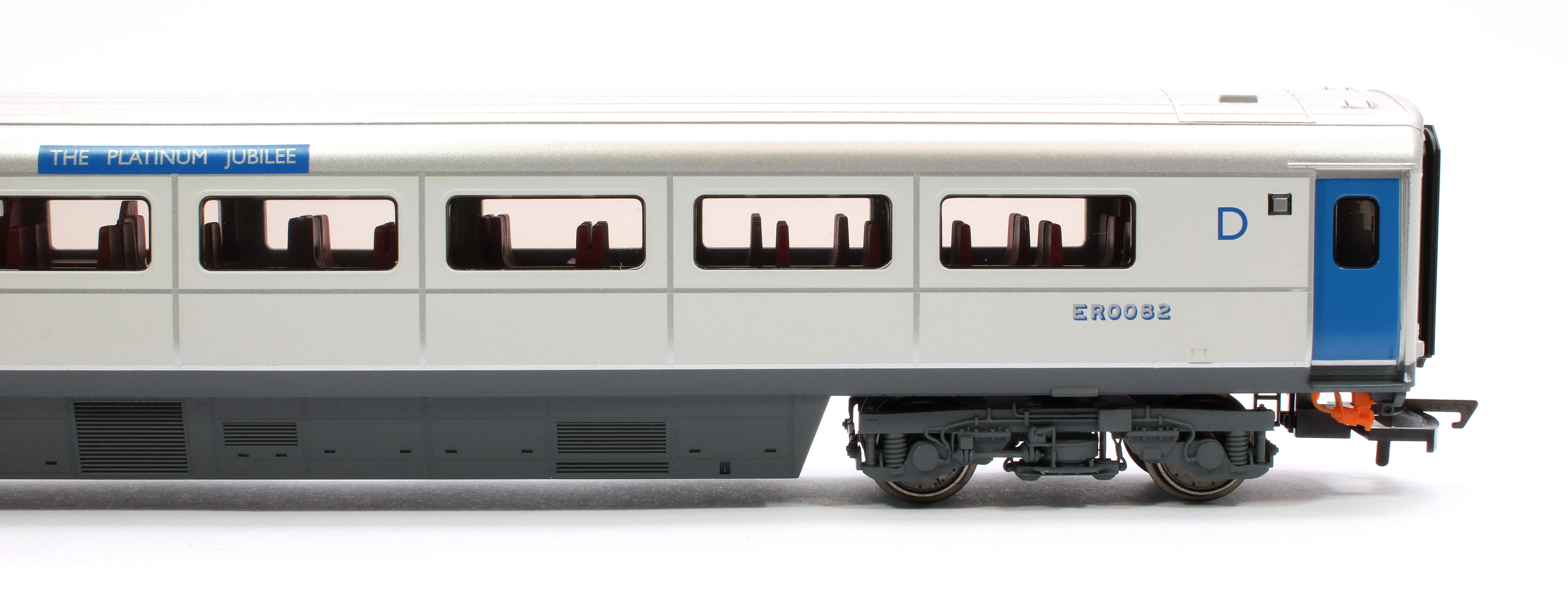 Pre-Owned Mk3 Sliding Door Trailer First Disabled Platinum Jubilee of HM Queen Elizabeth II ER0082 - Image 4