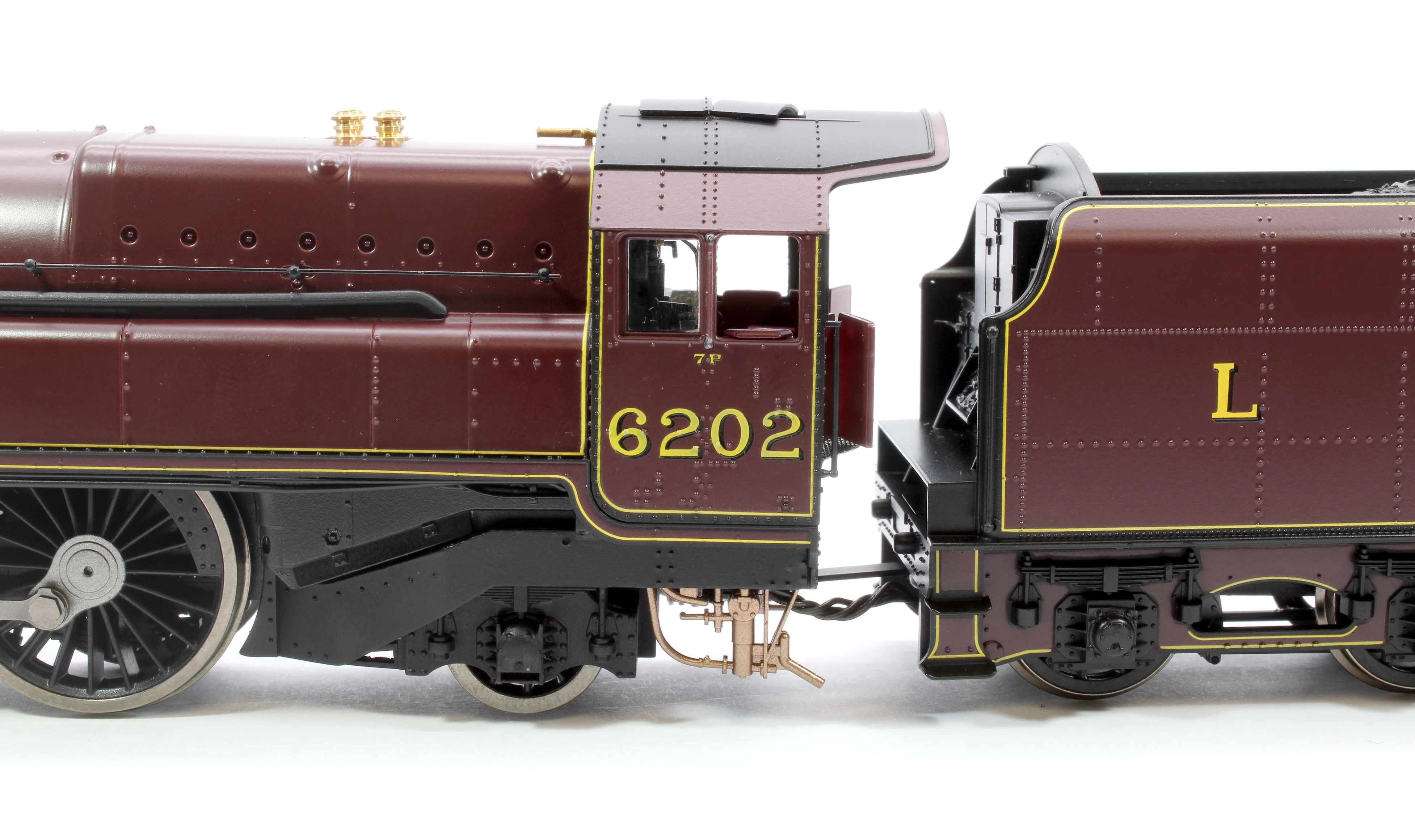 Princess Royal Class 'The Turbomotive' 4-6-2 LMS Crimson Lake 6202 Steam Locomotive - Image 7