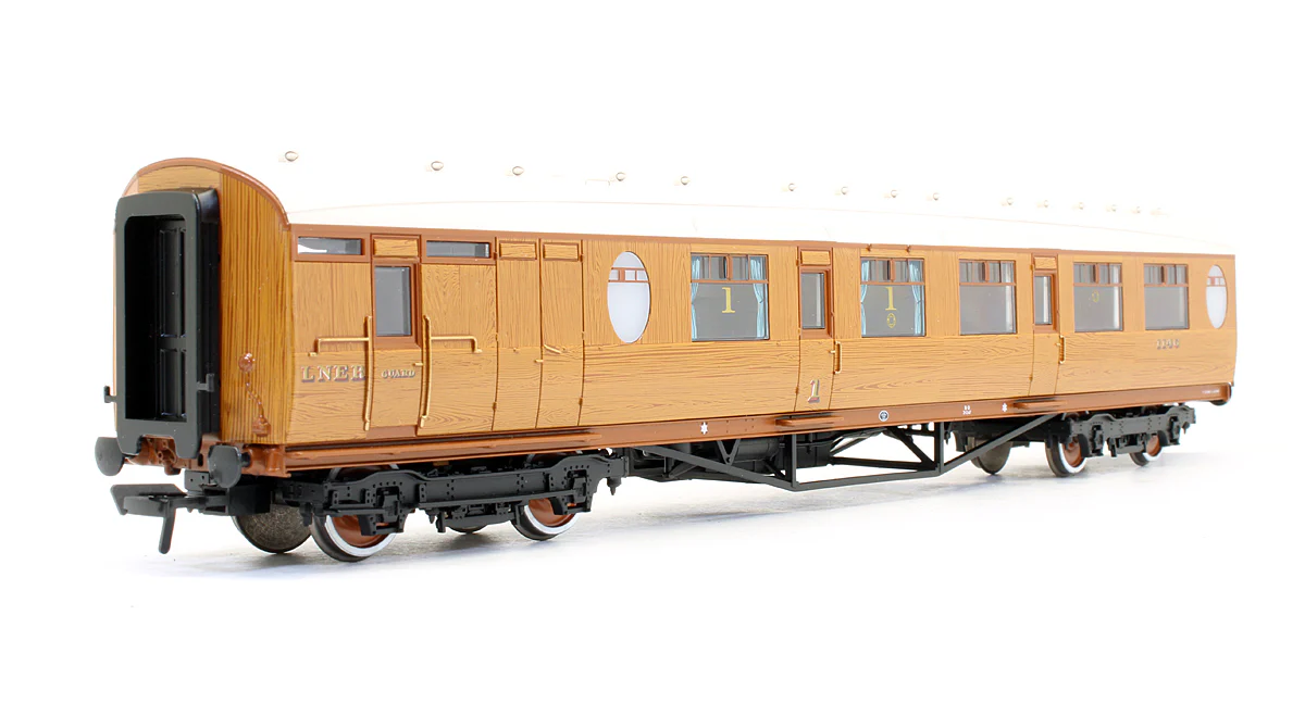 Pre-Owned Thompson Composite Brake Coach LNER Teak '1146' - Image 2
