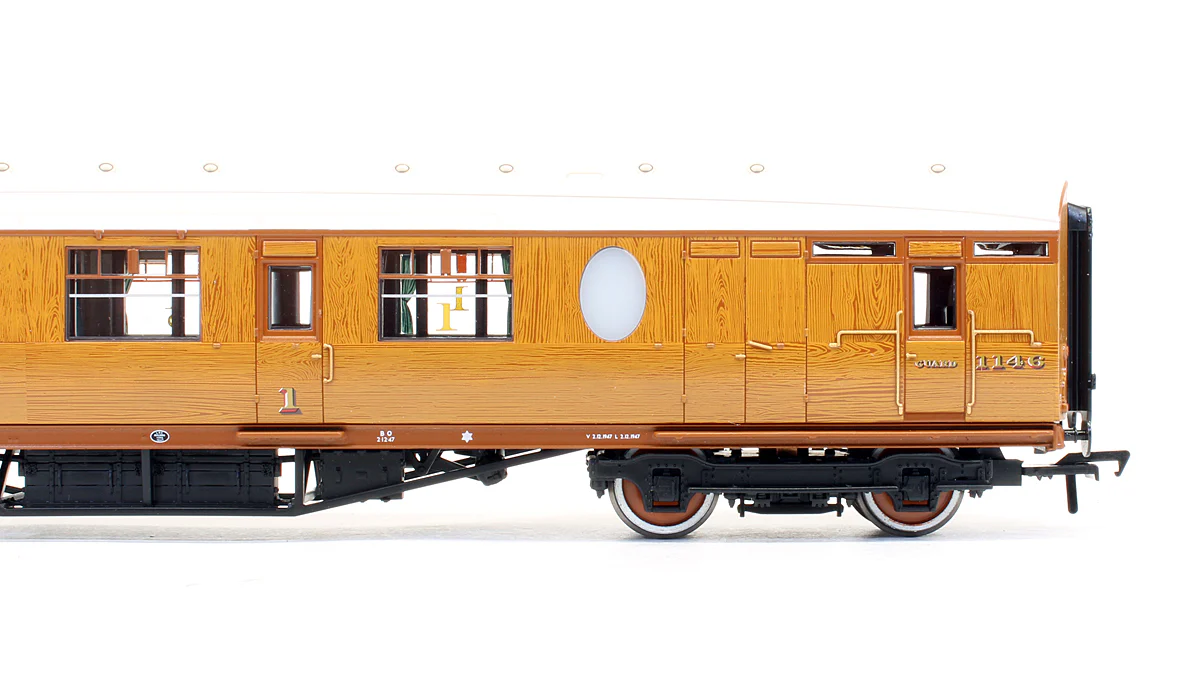 Pre-Owned Thompson Composite Brake Coach LNER Teak '1146' - Image 3