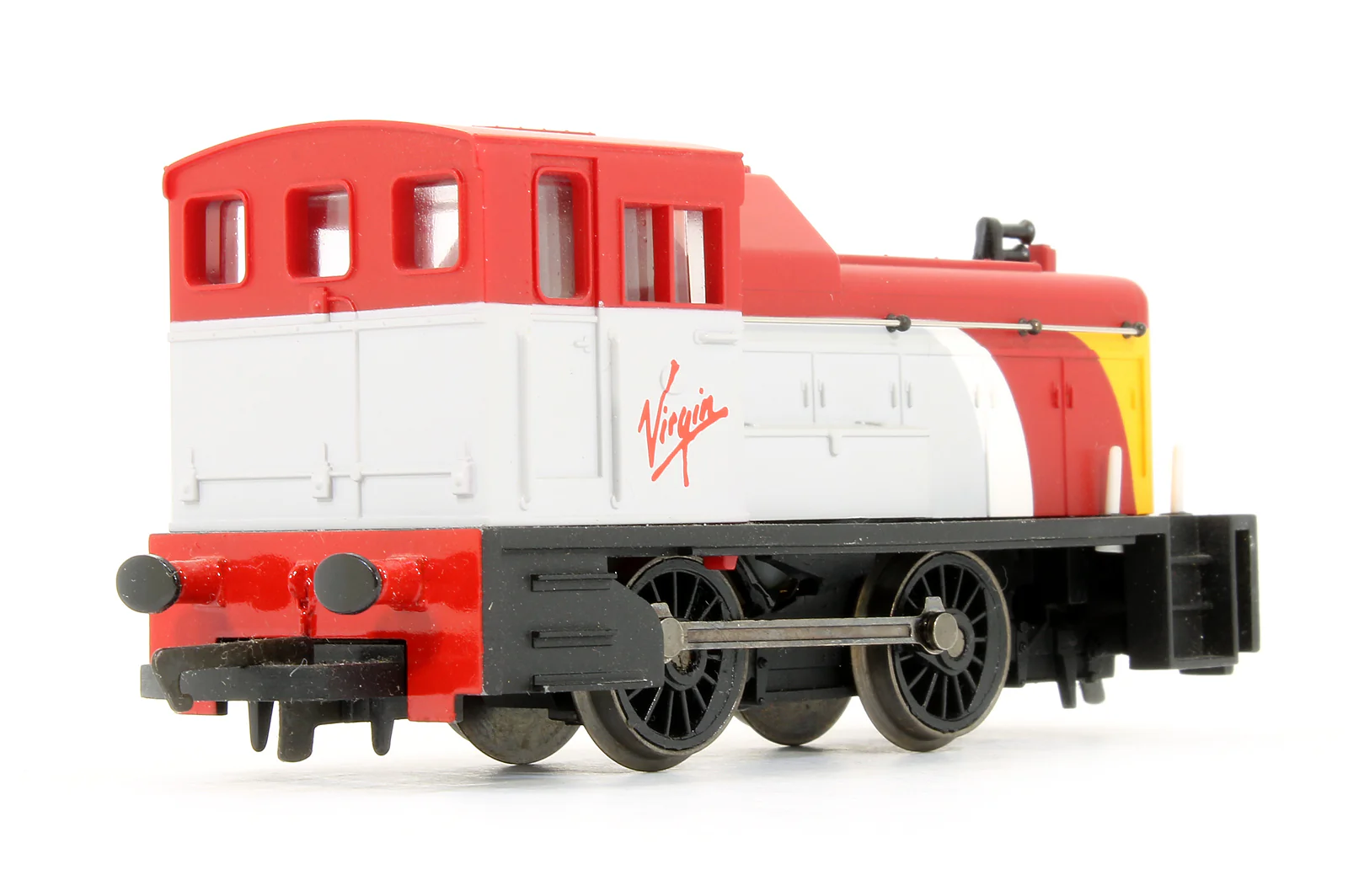 Pre-Owned R2375 Virgin 0-4-0 Diesel Class 06 Mechanical Shunter - Image 2