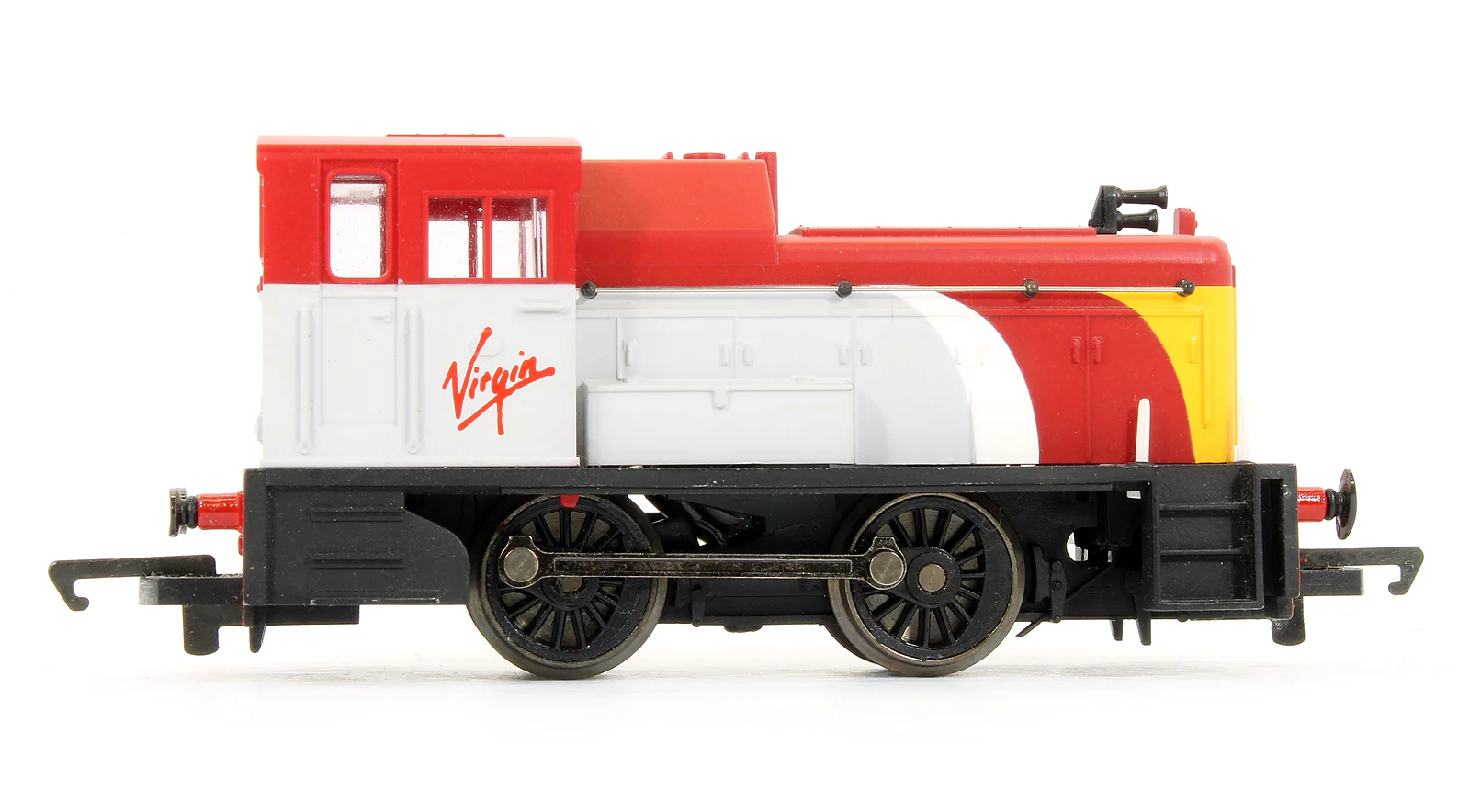 Pre-Owned R2375 Virgin 0-4-0 Diesel Class 06 Mechanical Shunter - Image 3