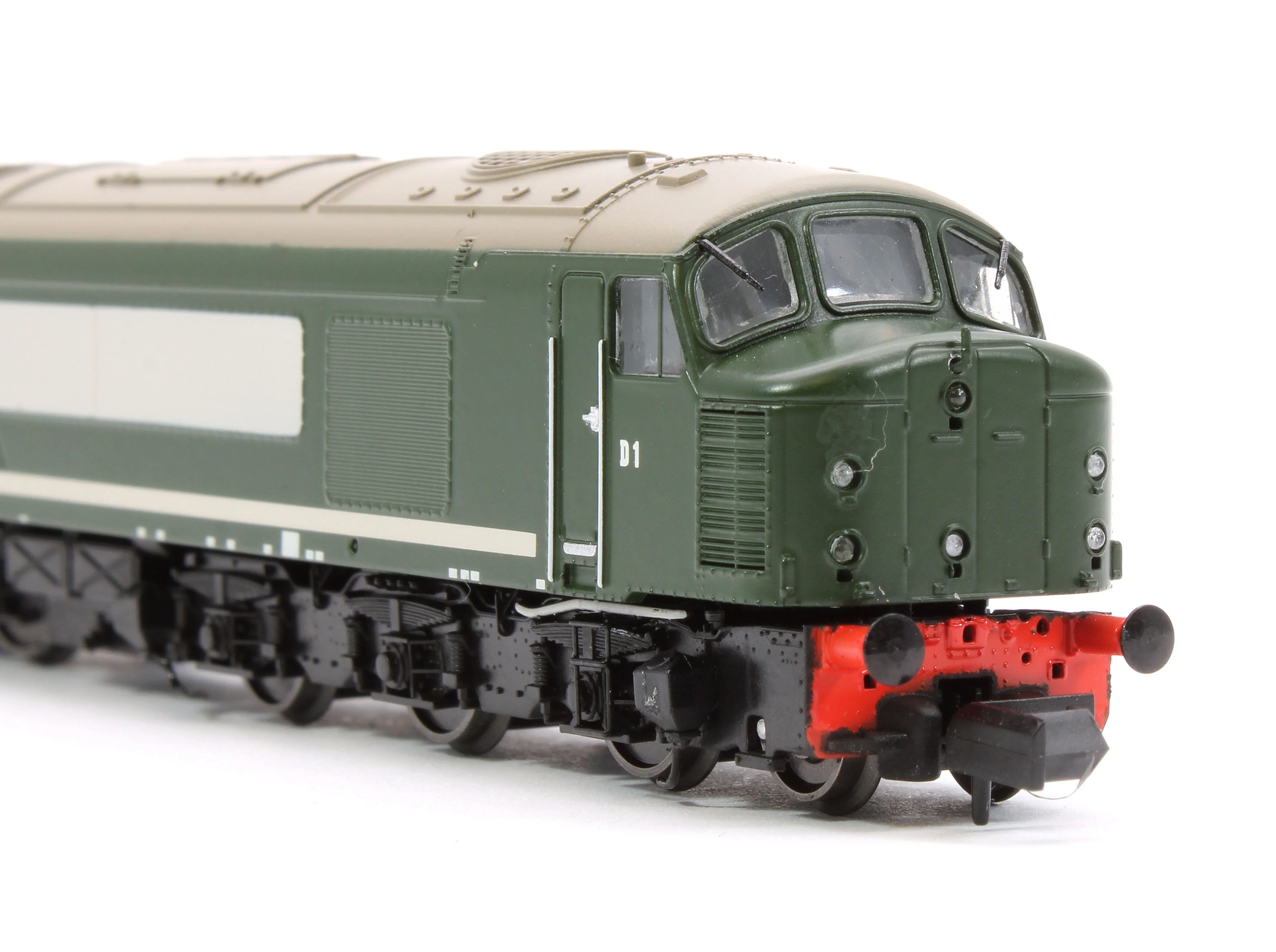 948501 Class 44 D1 "Scafell Pike" Plain BR Green Diesel Locomotive (DCC Sound) - Image 9