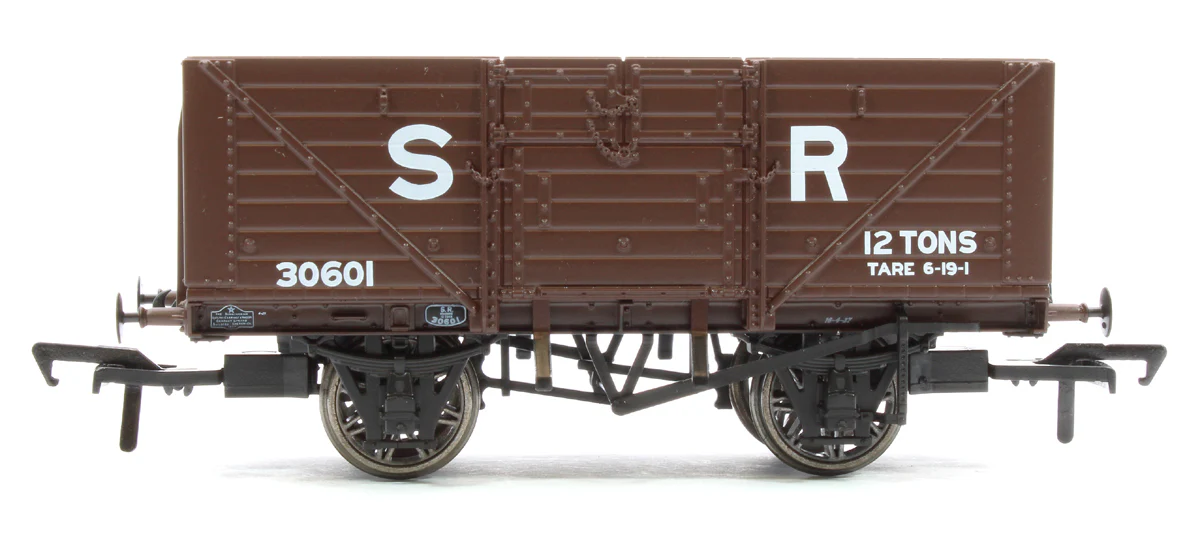 Southern Railway 8 Plank Open Wagon D1379 No.30601, SR Brown (Pre-1936) - Image 2