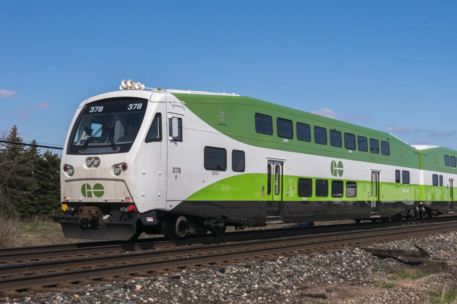 1110005 HO BiLevel Commuter Car: GO Transit - Late: Coach #2410 - Image 3